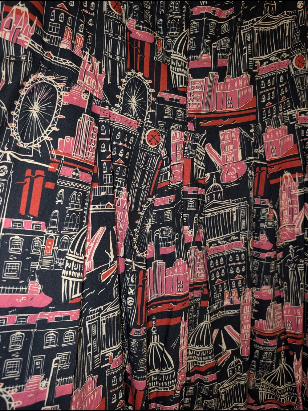 Sleeveless Cityscape Midi Dress in Black and Pink - Picture 4 of 4